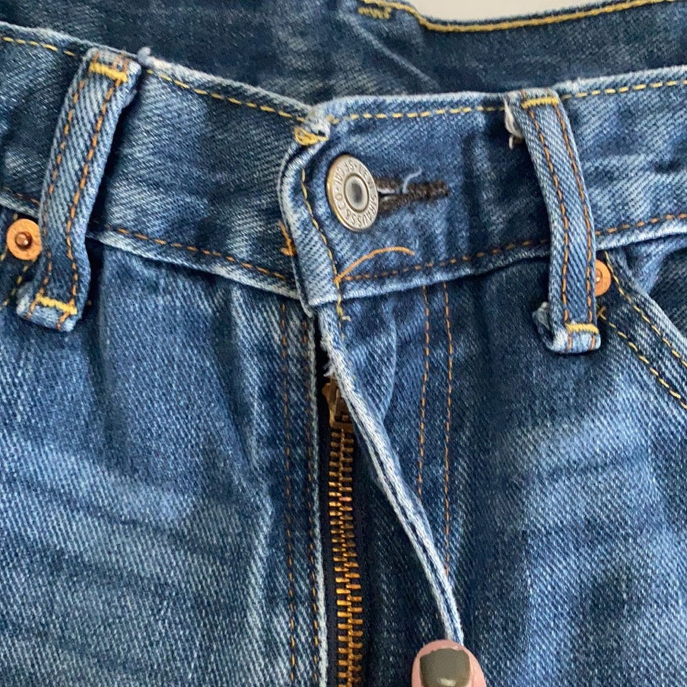 Levi’s Semi Distressed Blue Bootcut Men’s Jeans - Picture 2 of 8